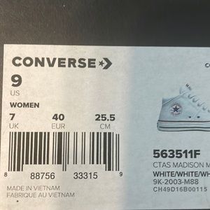 White Mid-Tops Converse (Madison)